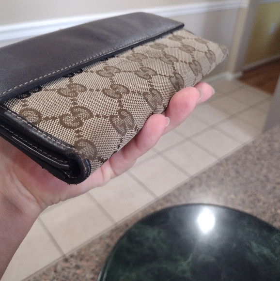 Gucci Monogram Heart Continental Long Wallet - Picture 15 of 17